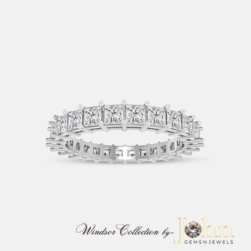 Laurales Prong Diamond Ring